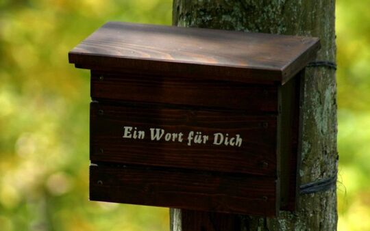 Motiv "Eine Nachricht für dich". Foto von Doris und Michael Will, pfarrbriefservice.de