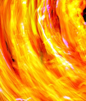 Motiv Feuer, Heiliger Geist. Foto: Peter Weideman, pfrarbriefservice.de