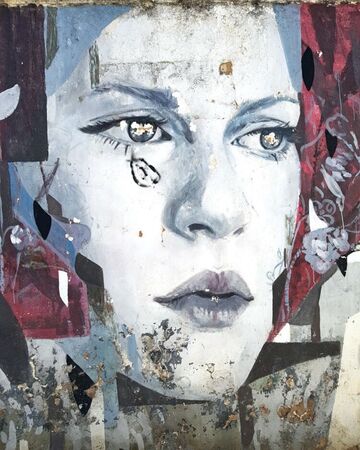 Frauenkopf, Streetart. Foto: Peter Weideman, pfarrbriefservice.de